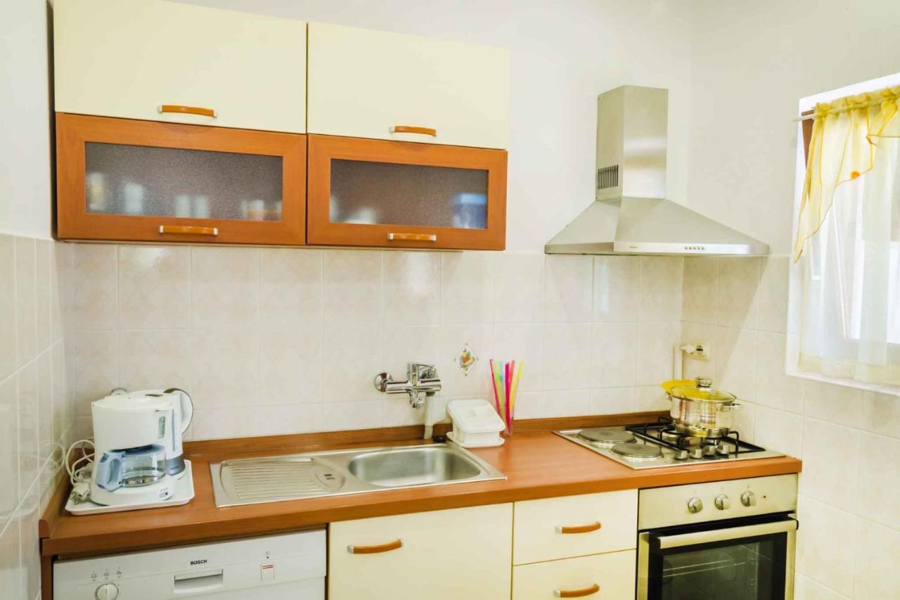 Holiday Home Eufemia-1 By Interhome Pola Esterno foto