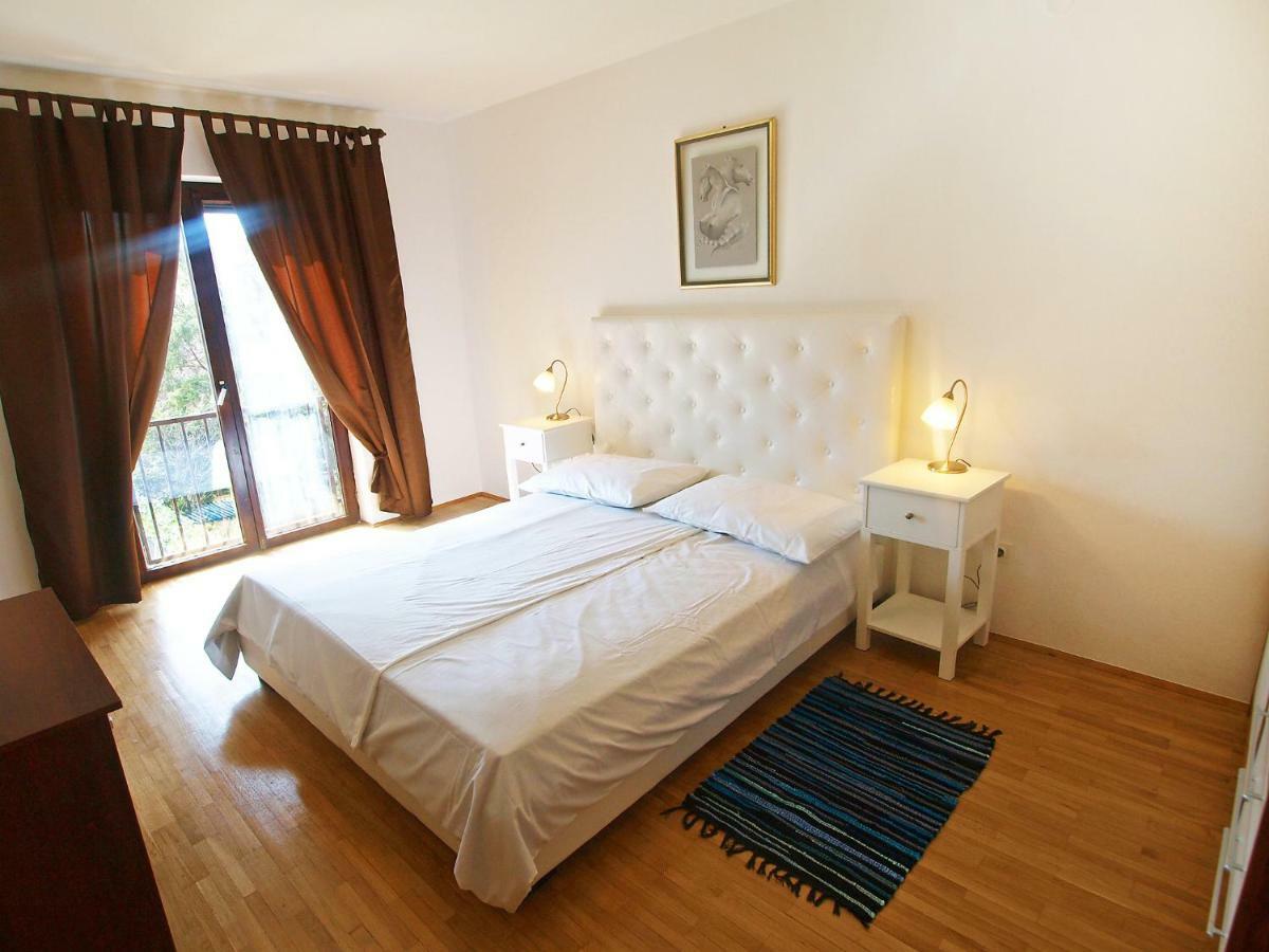 Holiday Home Eufemia-1 By Interhome Pola Esterno foto